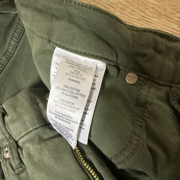 Good American Good Classic Jean - Picture 6 of 8